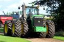 88062_monster-tractor.
